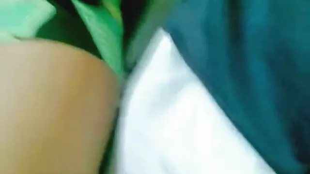 ریخته گری عکس سکسی کوس چاق - عزیزم سبزه خروس را می گیرد
