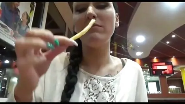 Nympho Nina گالری کون و کوس Keia Fucks خروس سیاه چاق!